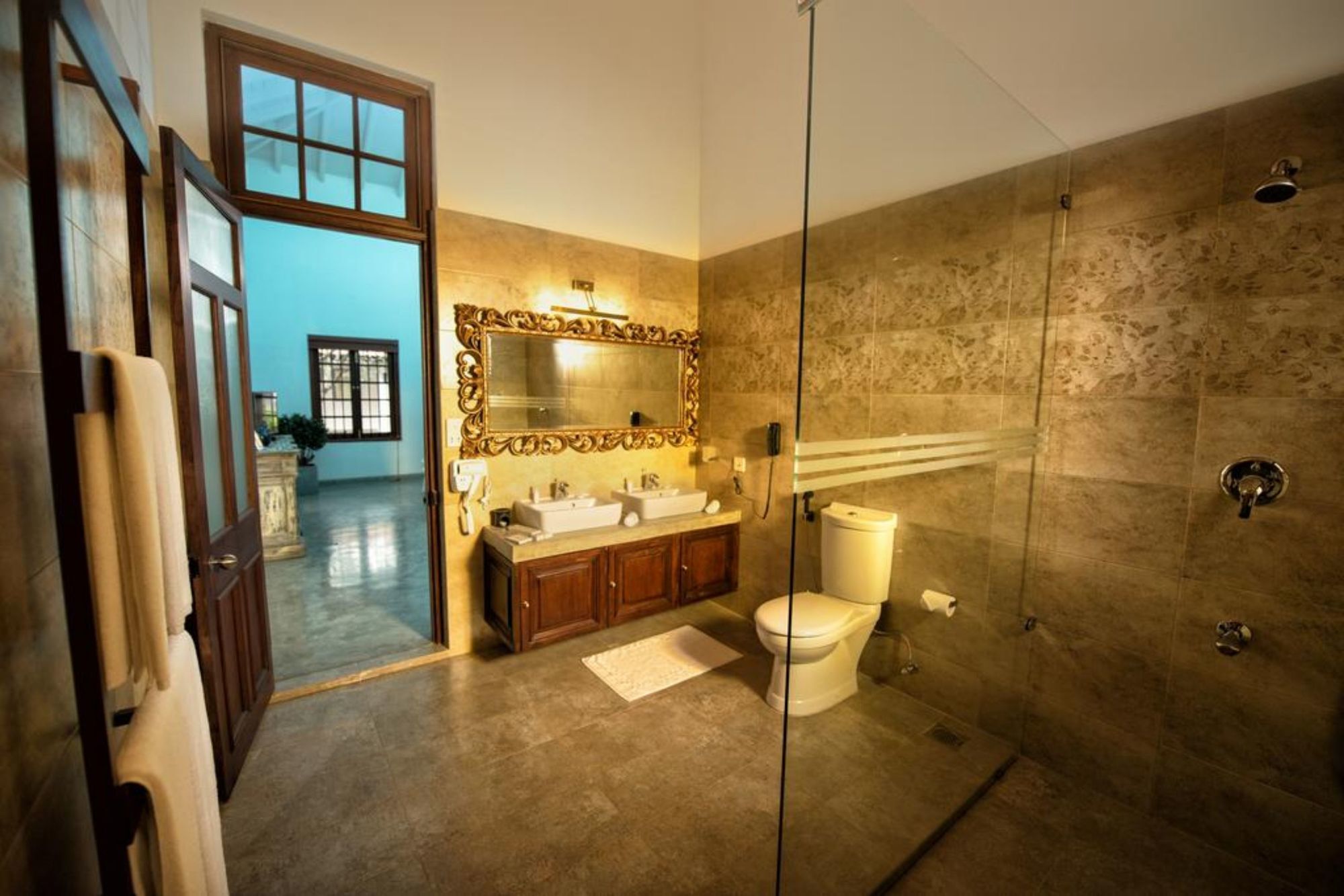 Hotel D Pavilion Boutique 5*